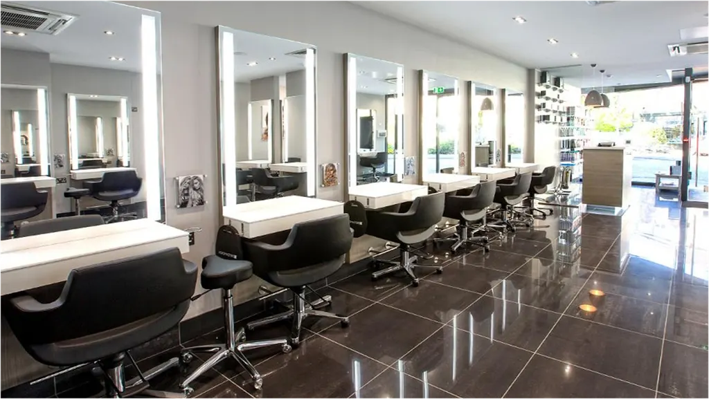 Headmasters Wimbledon Village — Hairdresser in London